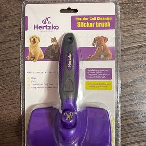 Hertzko- Self cleaning slicker brush